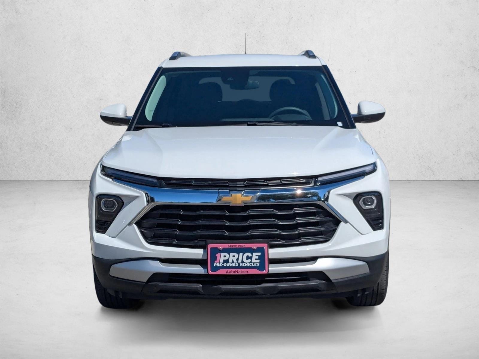 2025 Chevrolet Trailblazer LT photo 2