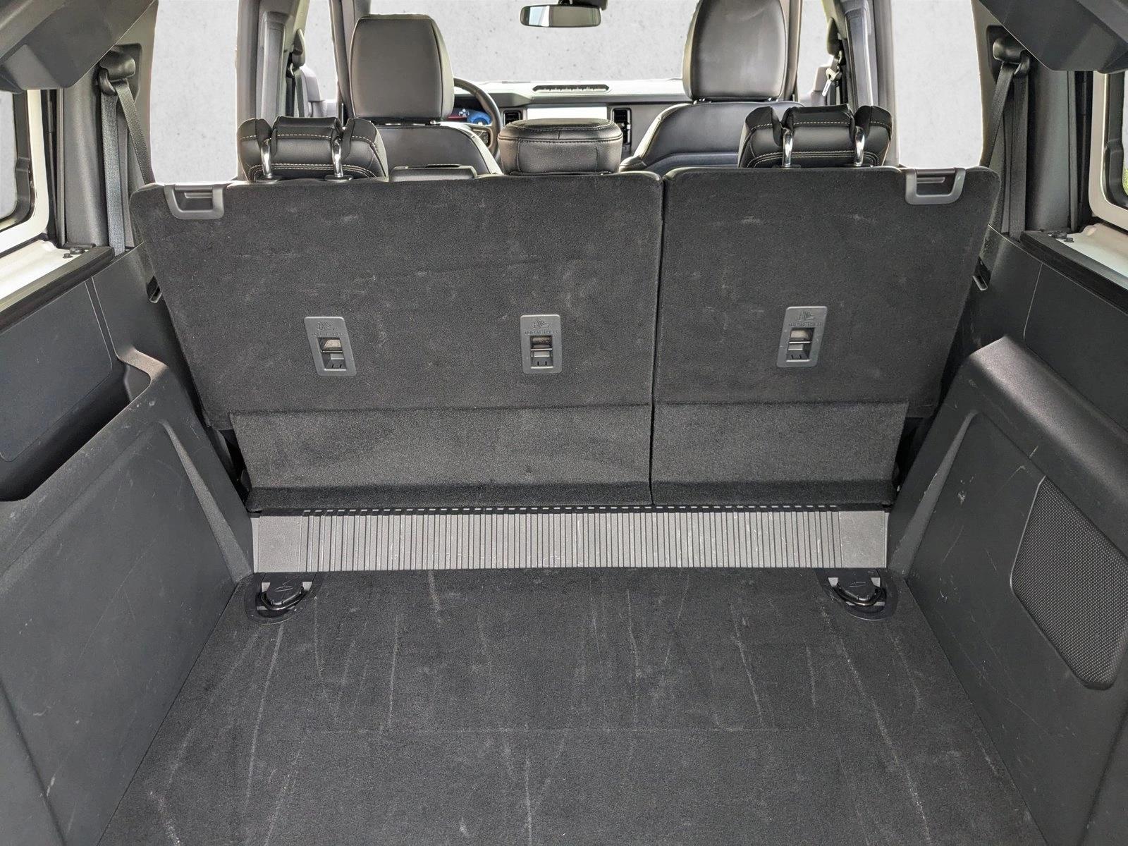 2025 Ford Bronco Badlands photo 5