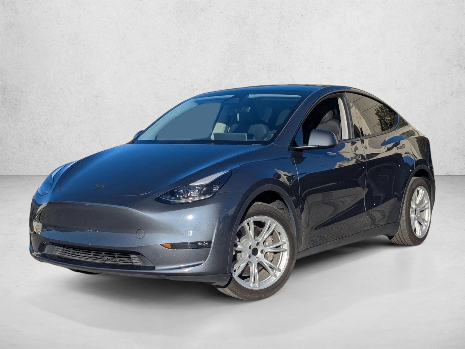 2023 Tesla Model Y Long Range's photo