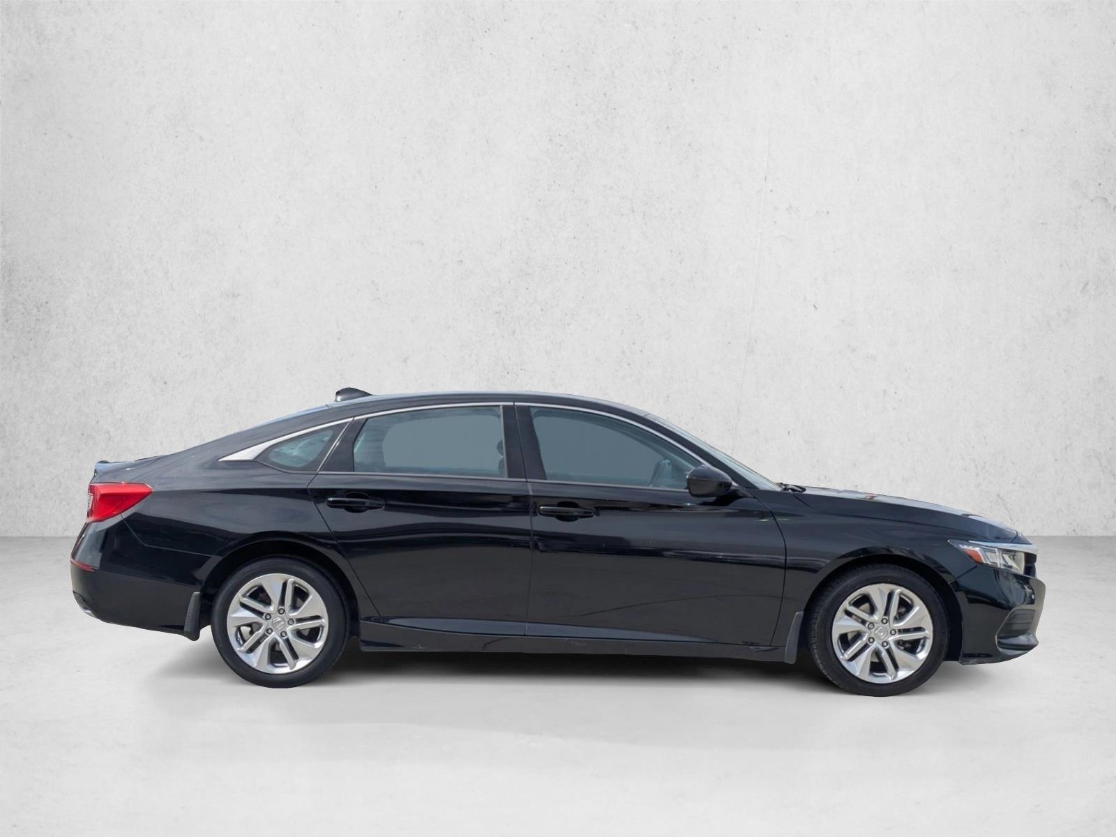 2020 Honda Accord LX photo 4