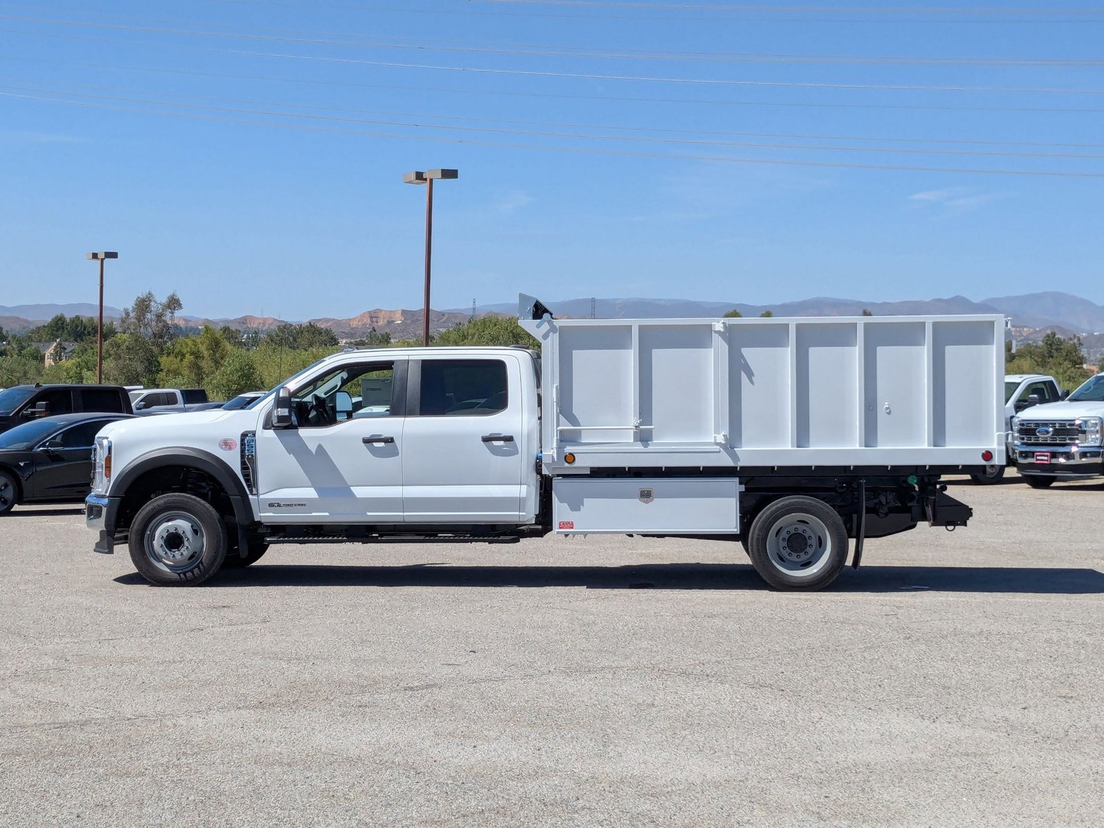 2025 Ford F-550 Super Duty Chassis Cab XL - Photo 5