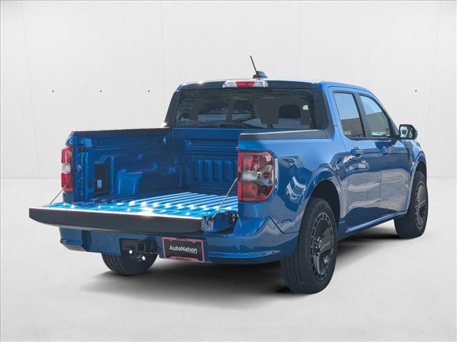 2025 Ford Maverick photo 2