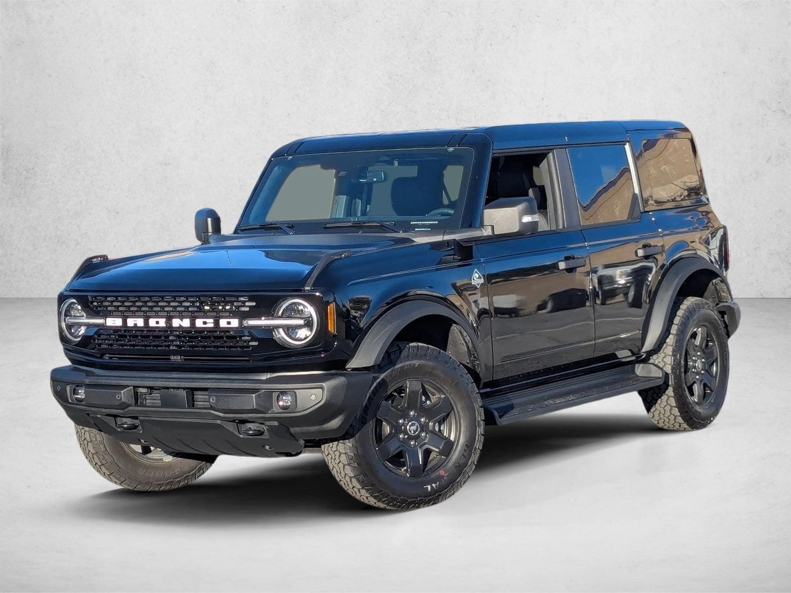 2025 Ford Bronco 4-Door Outer Banks's photo
