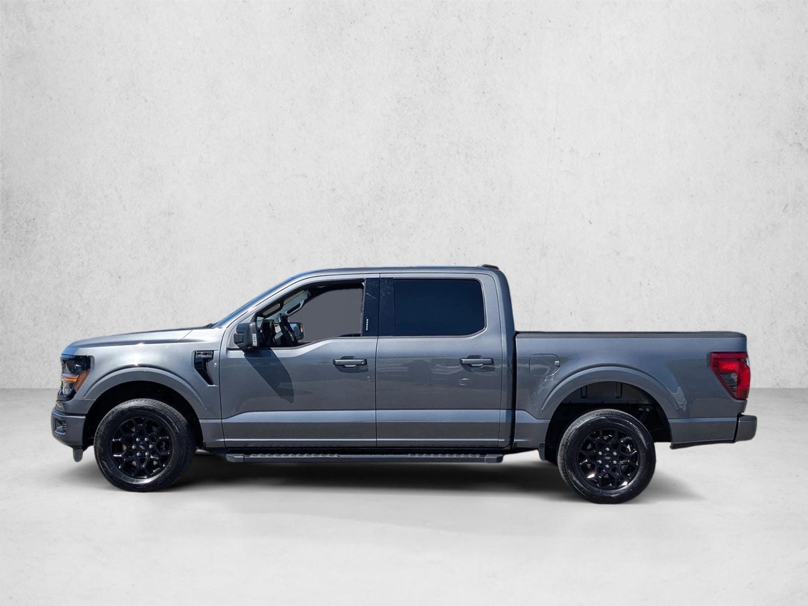 2024 Ford F-150 XLT photo 3