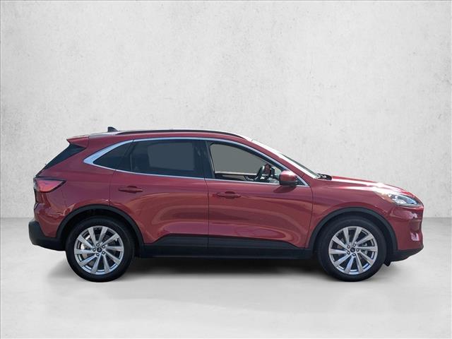 2022 Ford Escape Titanium Hybrid photo 4