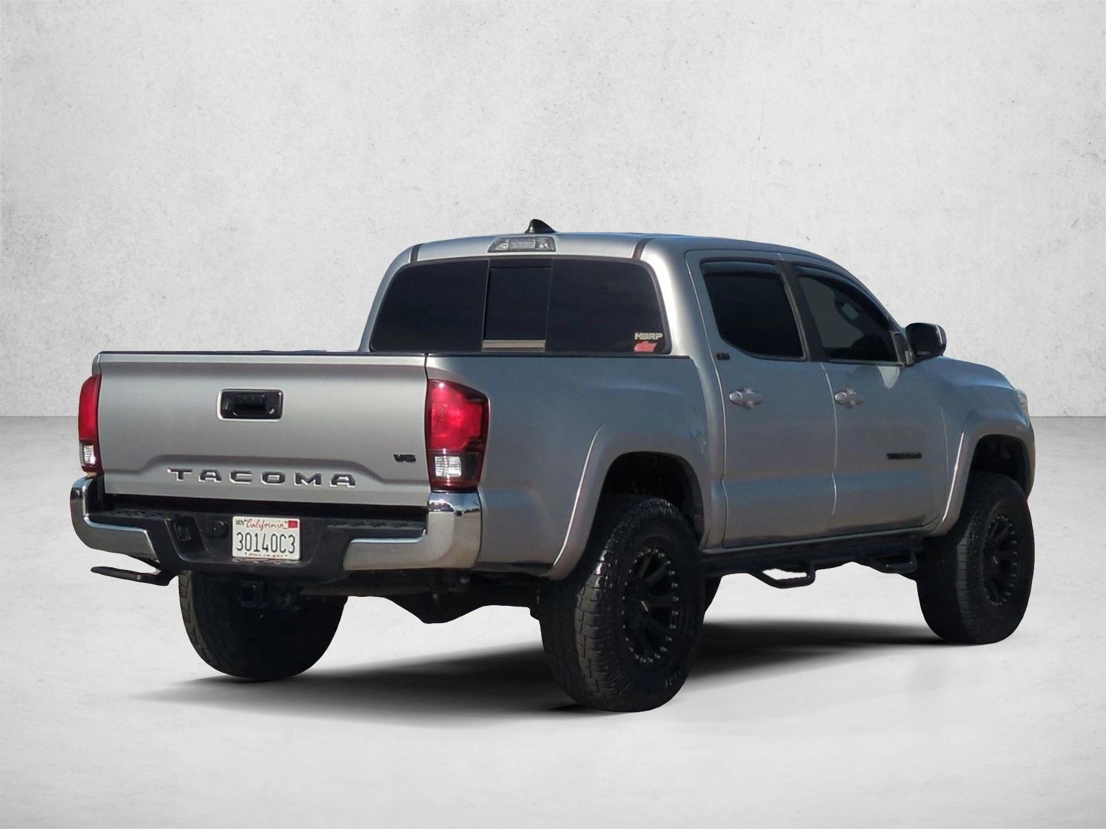 2020 Toyota Tacoma SR5 photo 5