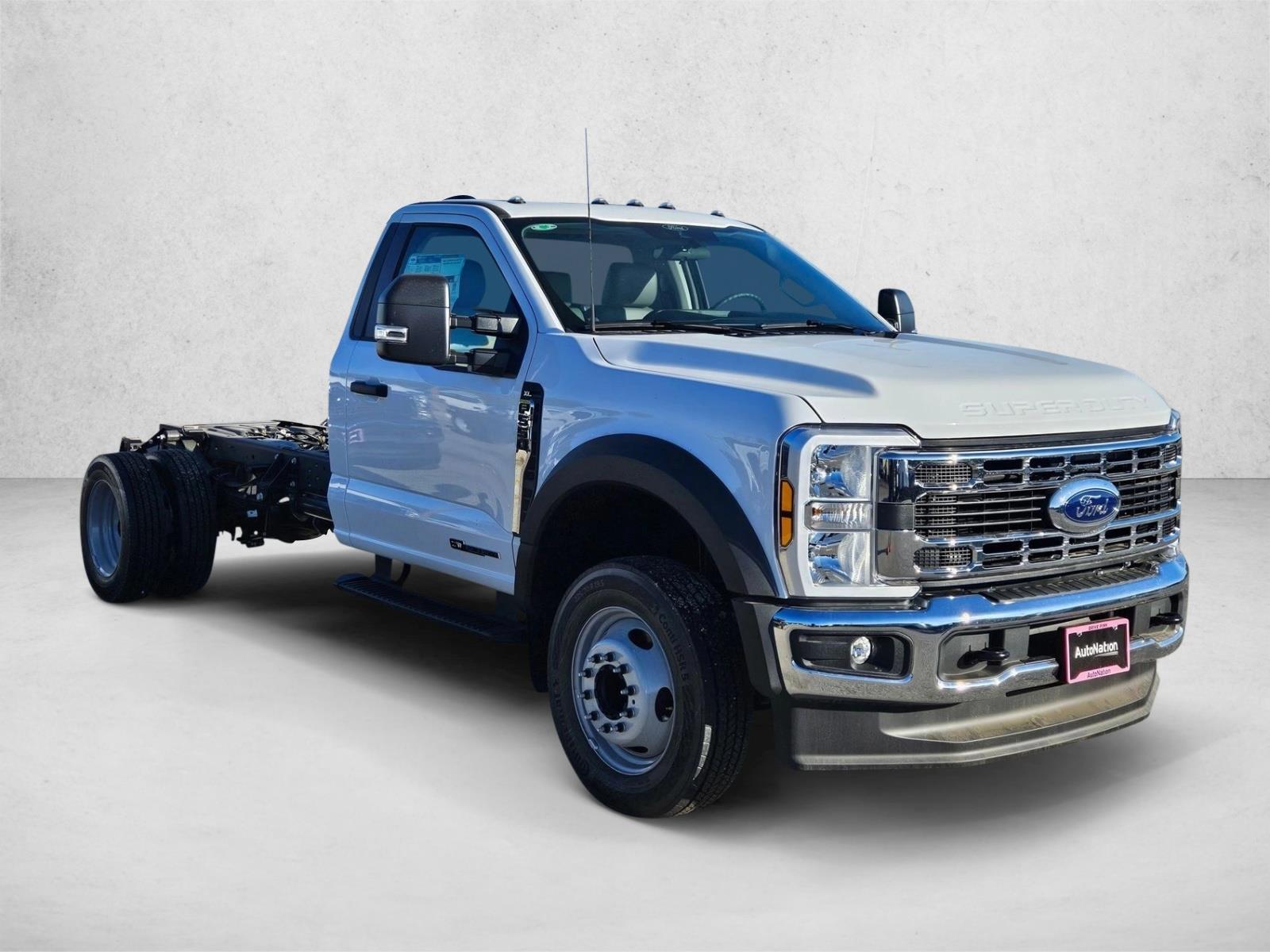 2025 Ford F-550 Super Duty Chassis Cab XL - Photo 6