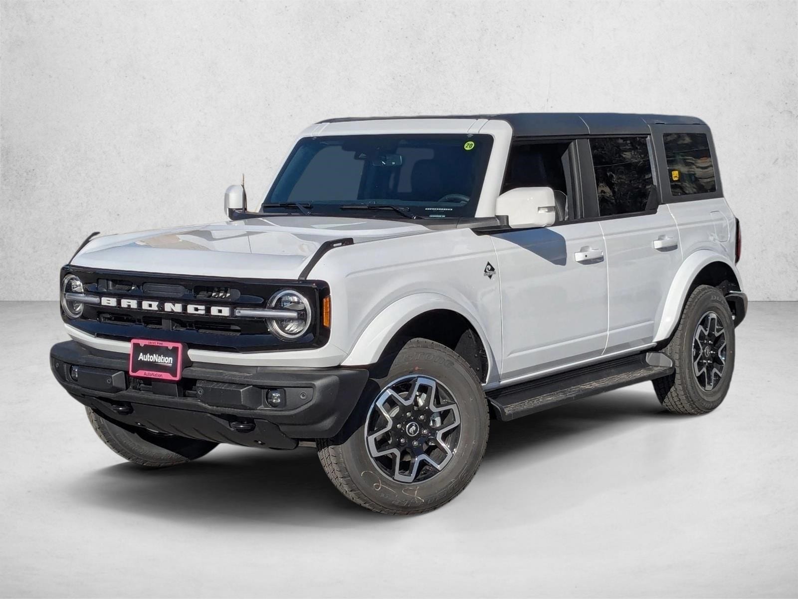 2025 Ford Bronco 4-Door Outer Banks's photo