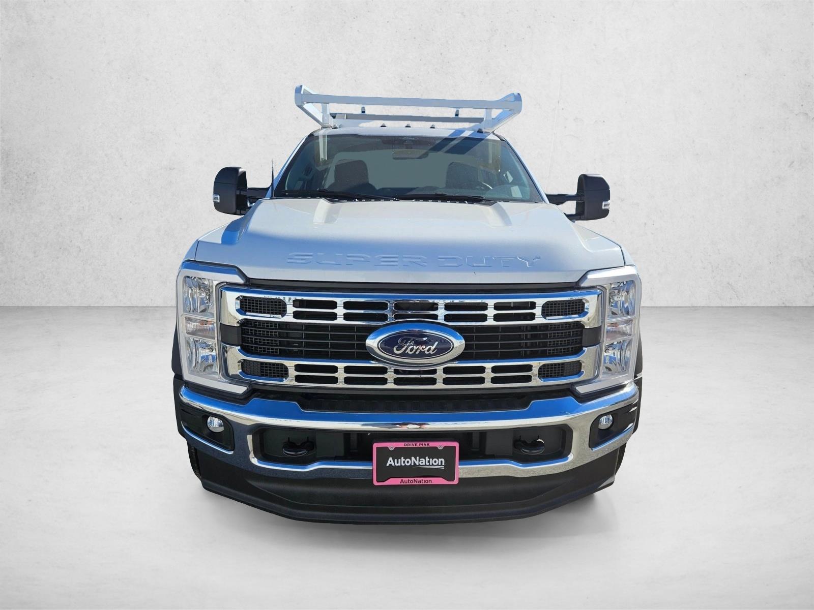 2025 Ford F-550 Super Duty Chassis Cab XL - Photo 5
