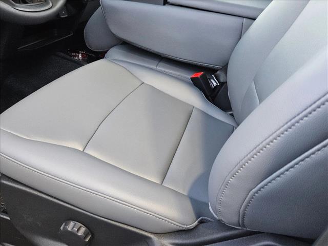 2025 Ford F-350 XL photo 4