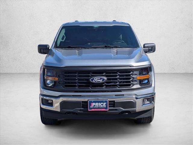 2025 Ford F-150 XL photo 2