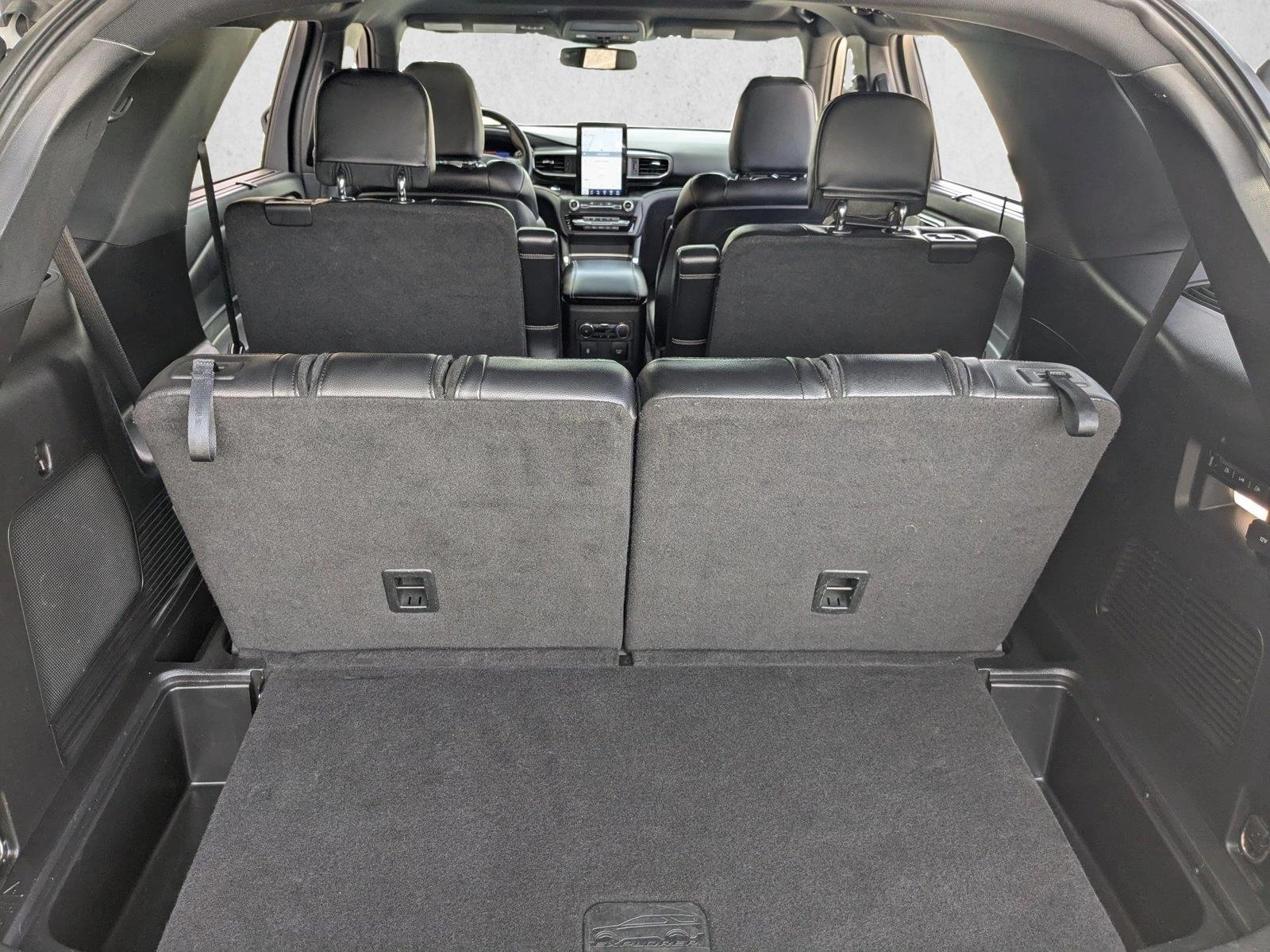 2020 Ford Explorer ST photo 5