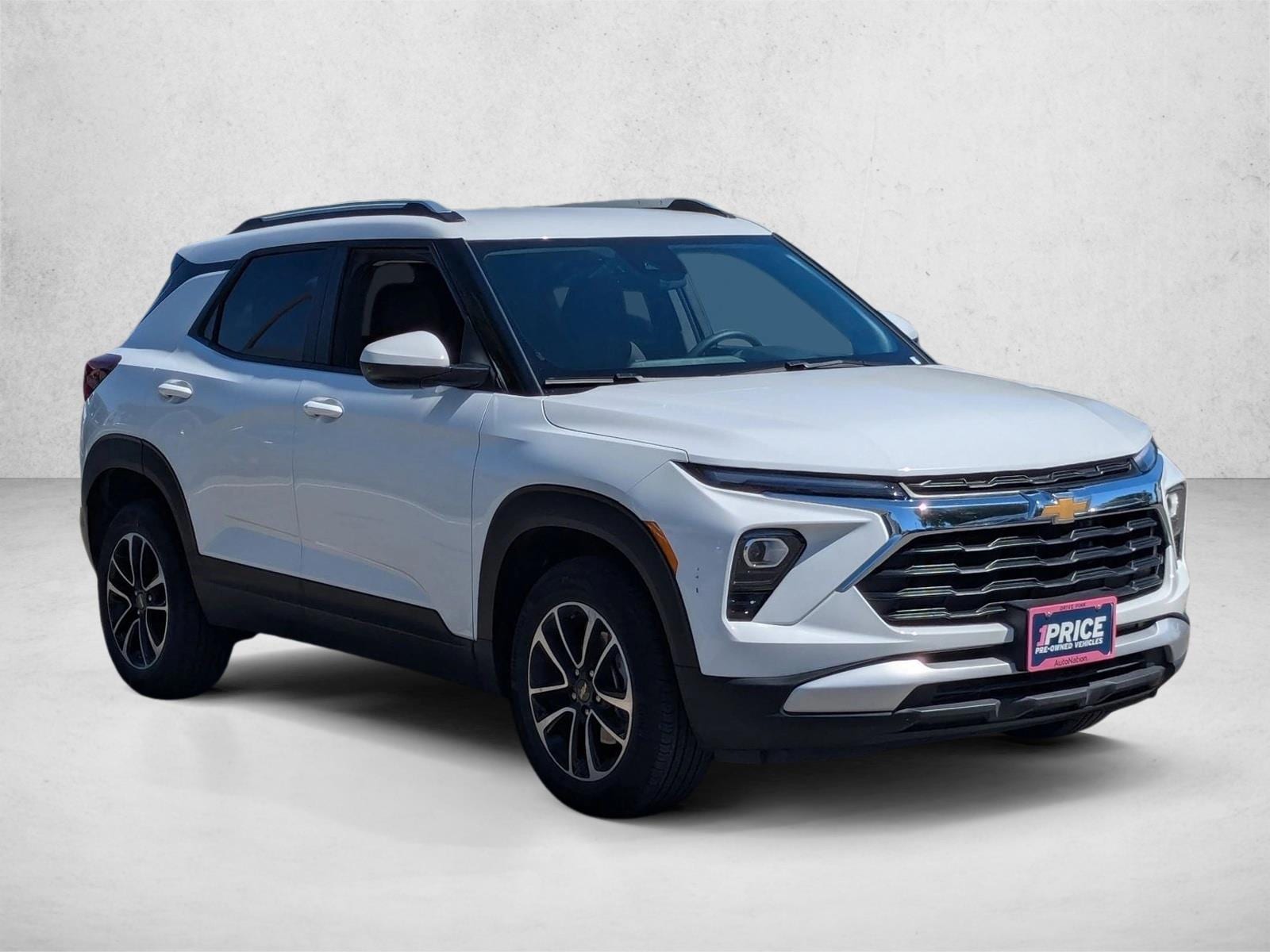 2025 Chevrolet Trailblazer LT photo 3