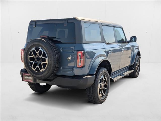 2025 Ford Bronco Outer Banks photo 2