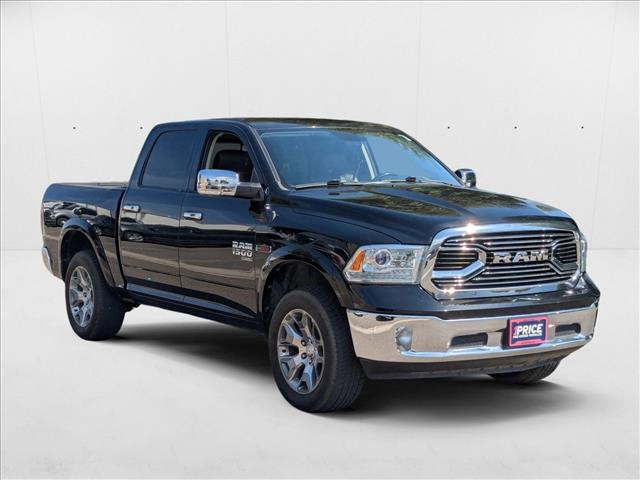 2019 Ram 1500 Classic Laramie photo 3