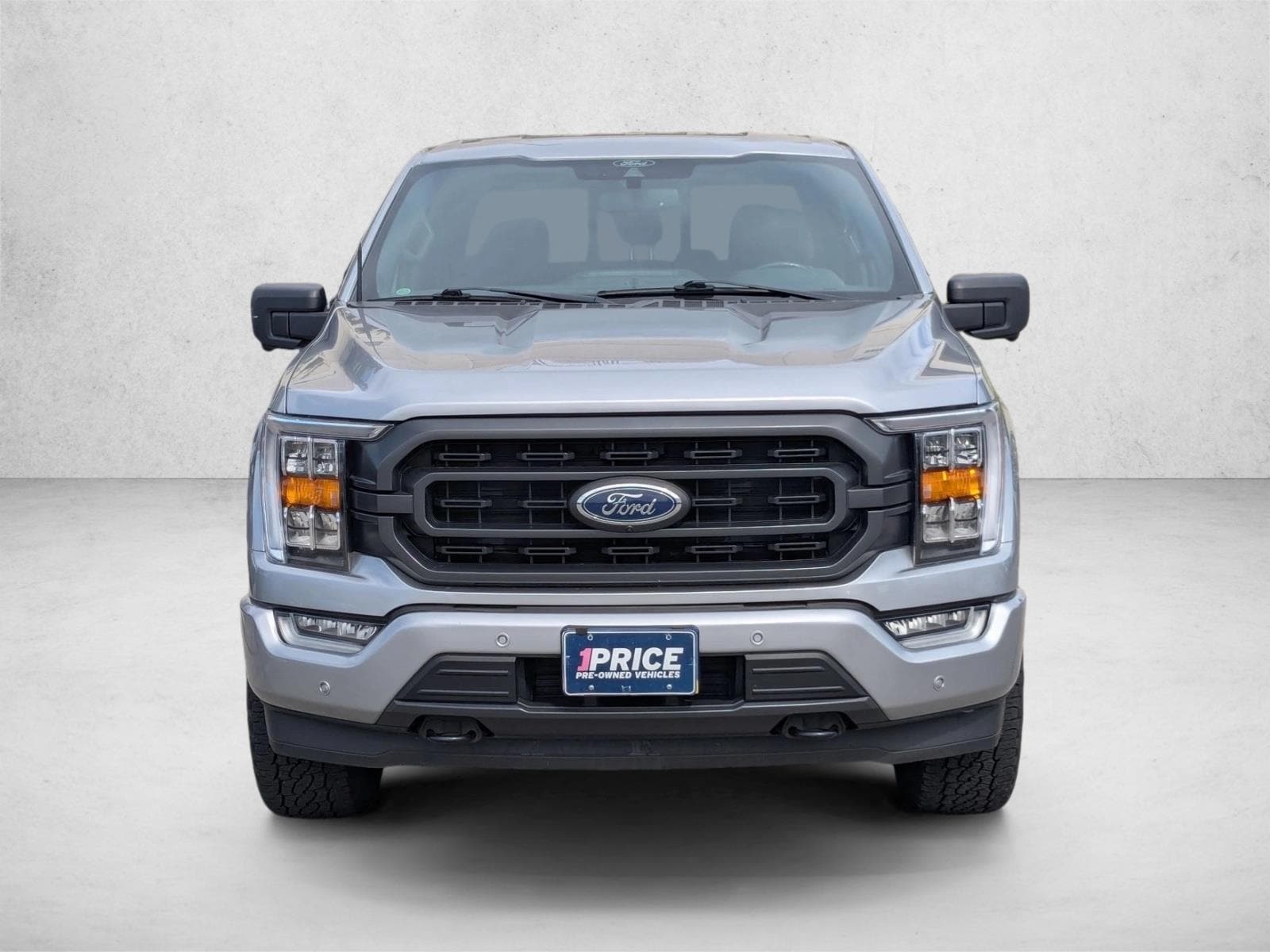 2022 Ford F-150 XLT photo 2