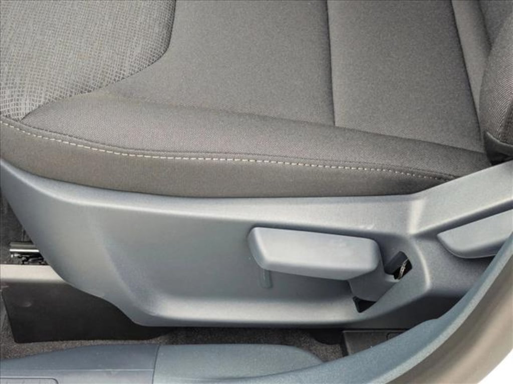 New 2025 Ford Maverick XL Truck SuperCrew