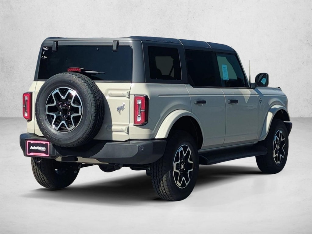 New 2026 Ford Bronco Outer Banks SUV