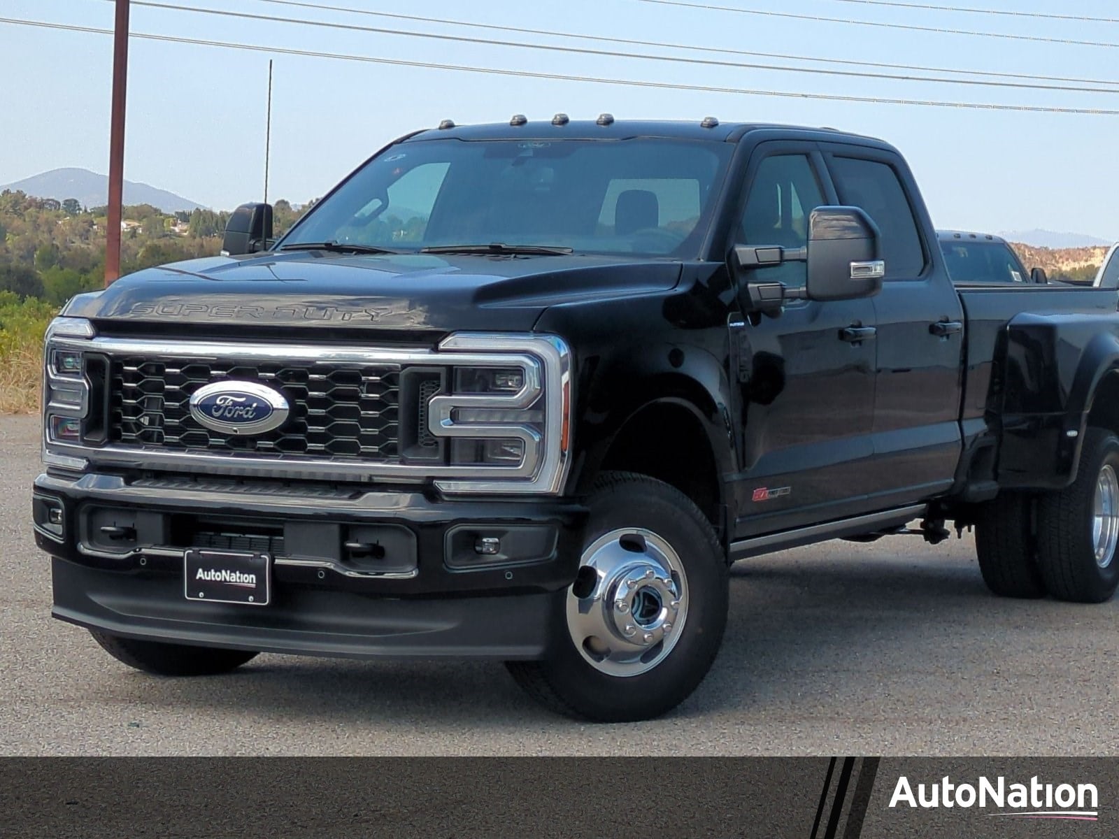 2026 Ford F-350 Platinum 4x4 Crew Cab 8' Box DRW's photo