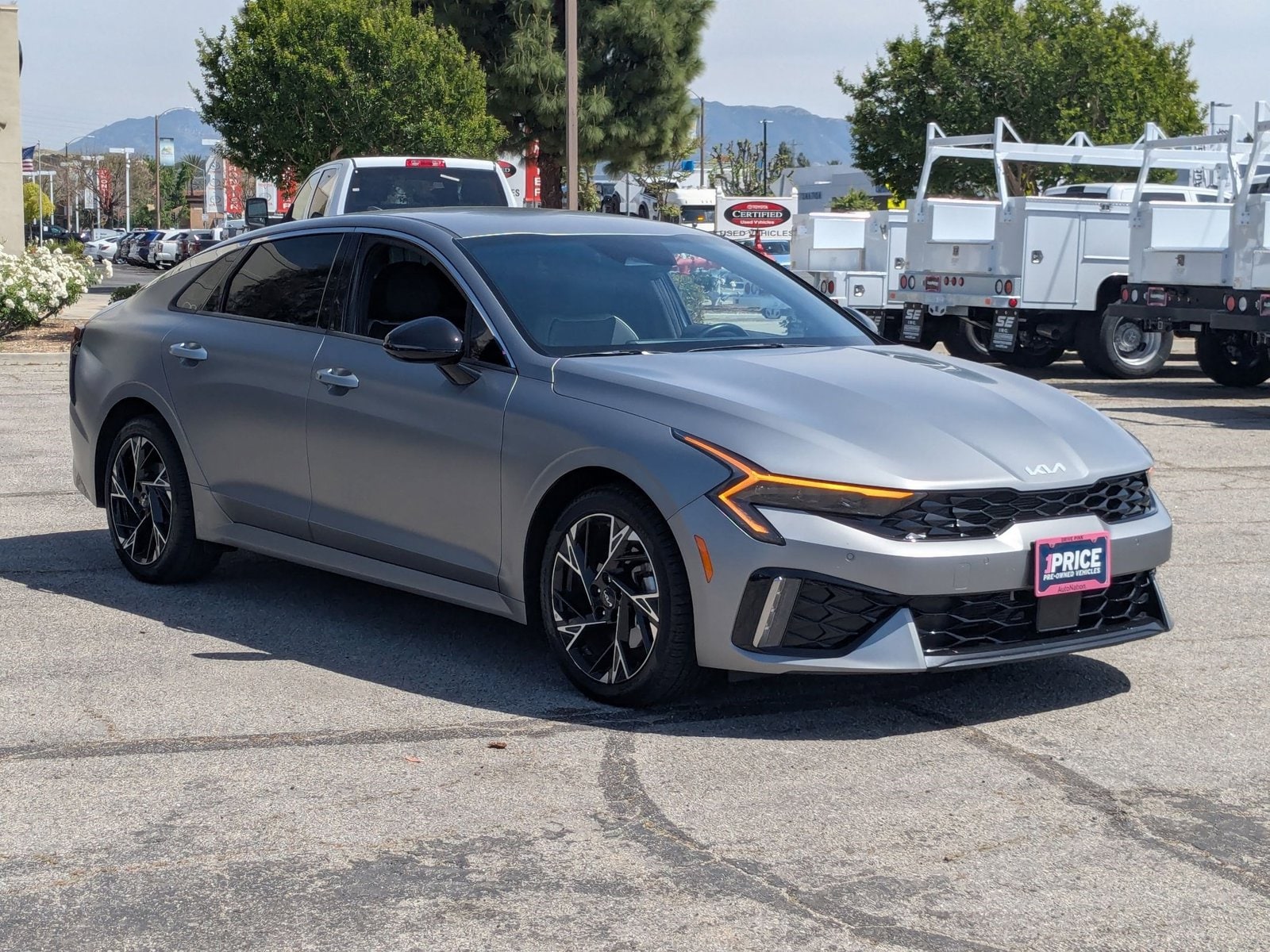 2025 Kia K5 GT-Line photo 2