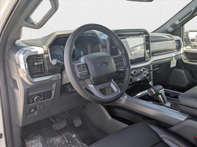 2025 Ford F-150 Lariat photo 3