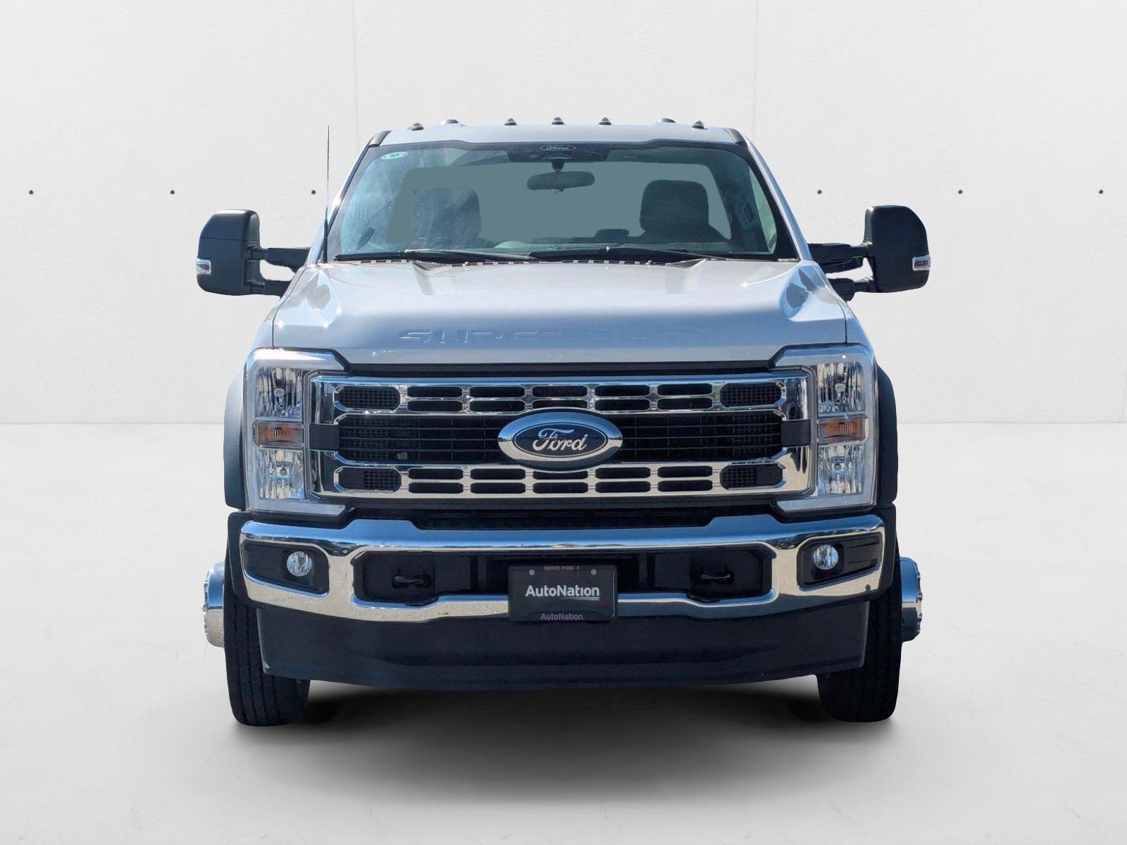 2024 Ford F-550 Super Duty Chassis Cab XLT - Photo 6