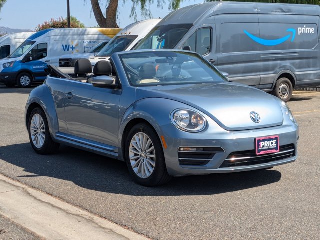 2019 Volkswagen Beetle S photo 3