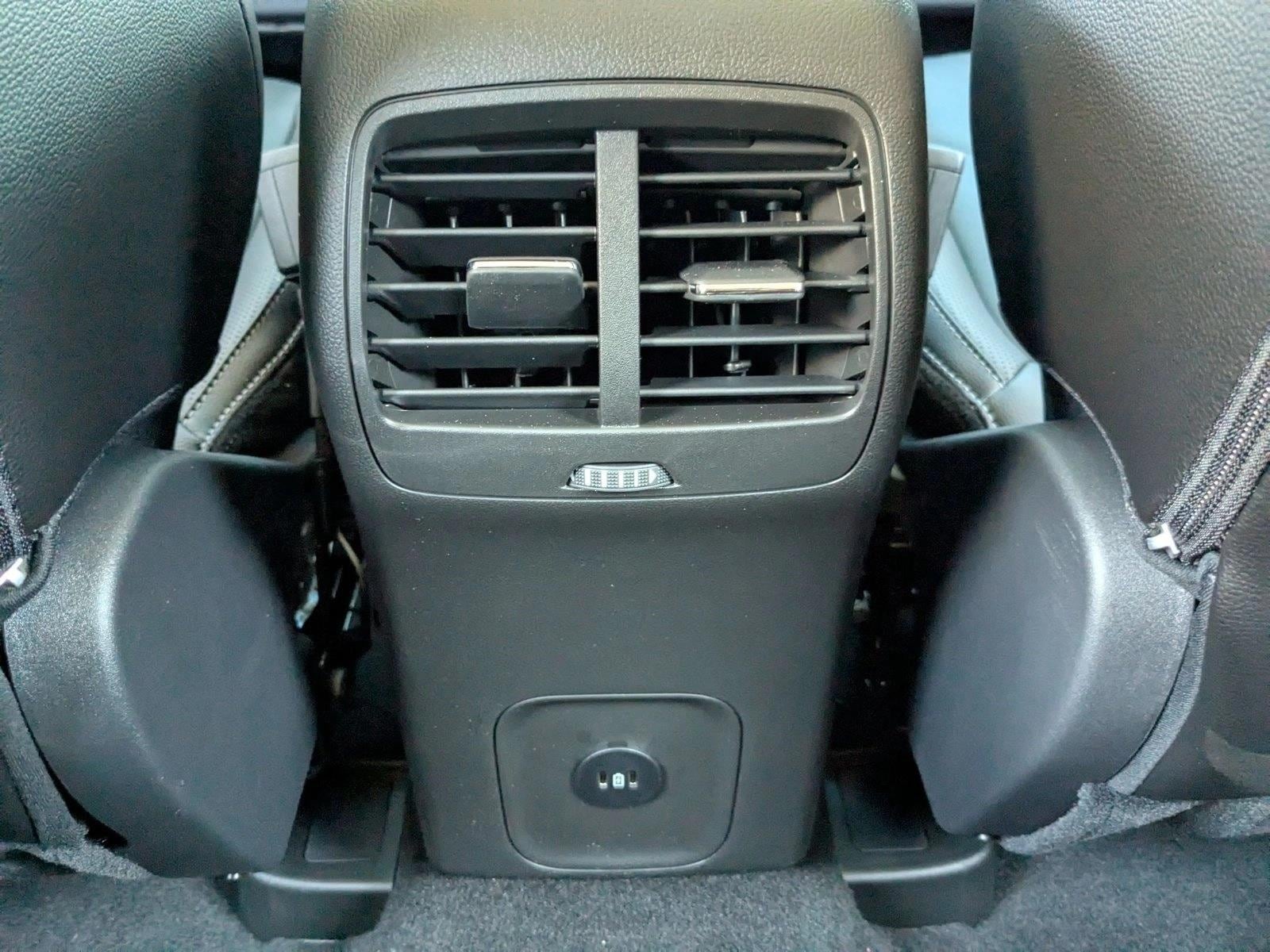 2025 Ford Escape Plug-in hybrid PHEV - Photo 18