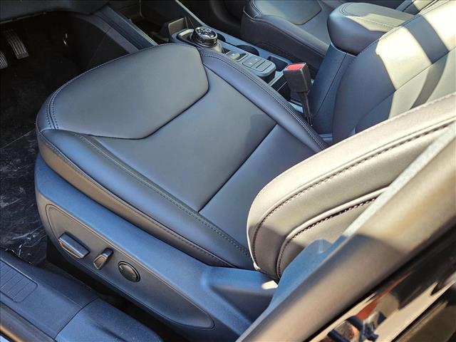 2025 Ford Maverick Lariat photo 4