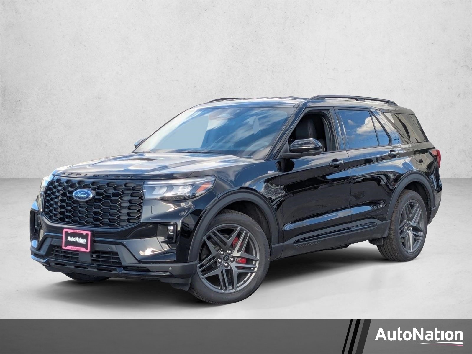 2026 Ford Explorer ST-LINE RWD's photo