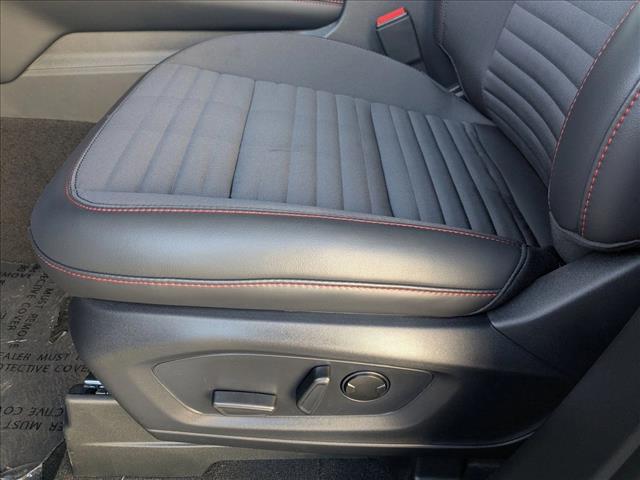 2025 Ford Explorer ST-Line photo 4