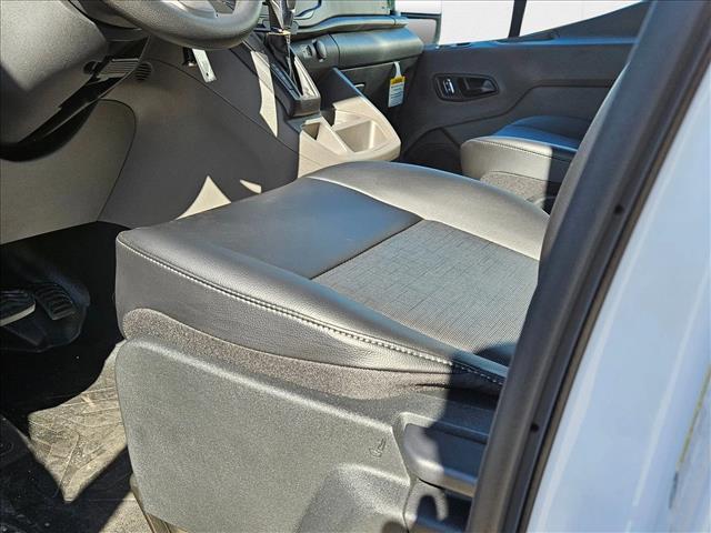 2025 Ford Transit photo 3