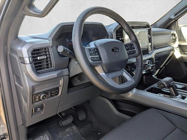 2025 Ford F-150 XLT photo 3