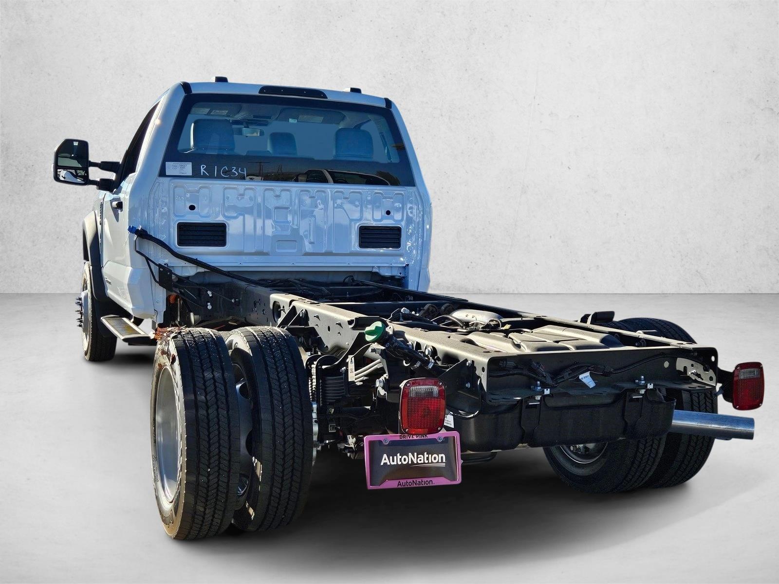 2025 Ford F-550 Super Duty Chassis Cab XL - Photo 8