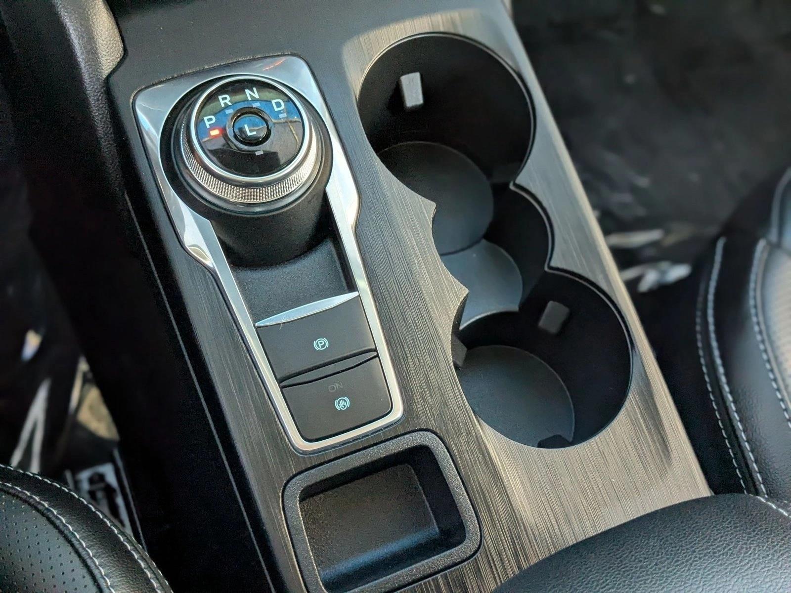 2025 Ford Escape Plug-in hybrid PHEV - Photo 12