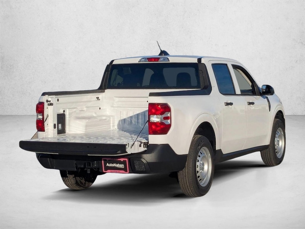 New 2025 Ford Maverick XL Truck SuperCrew