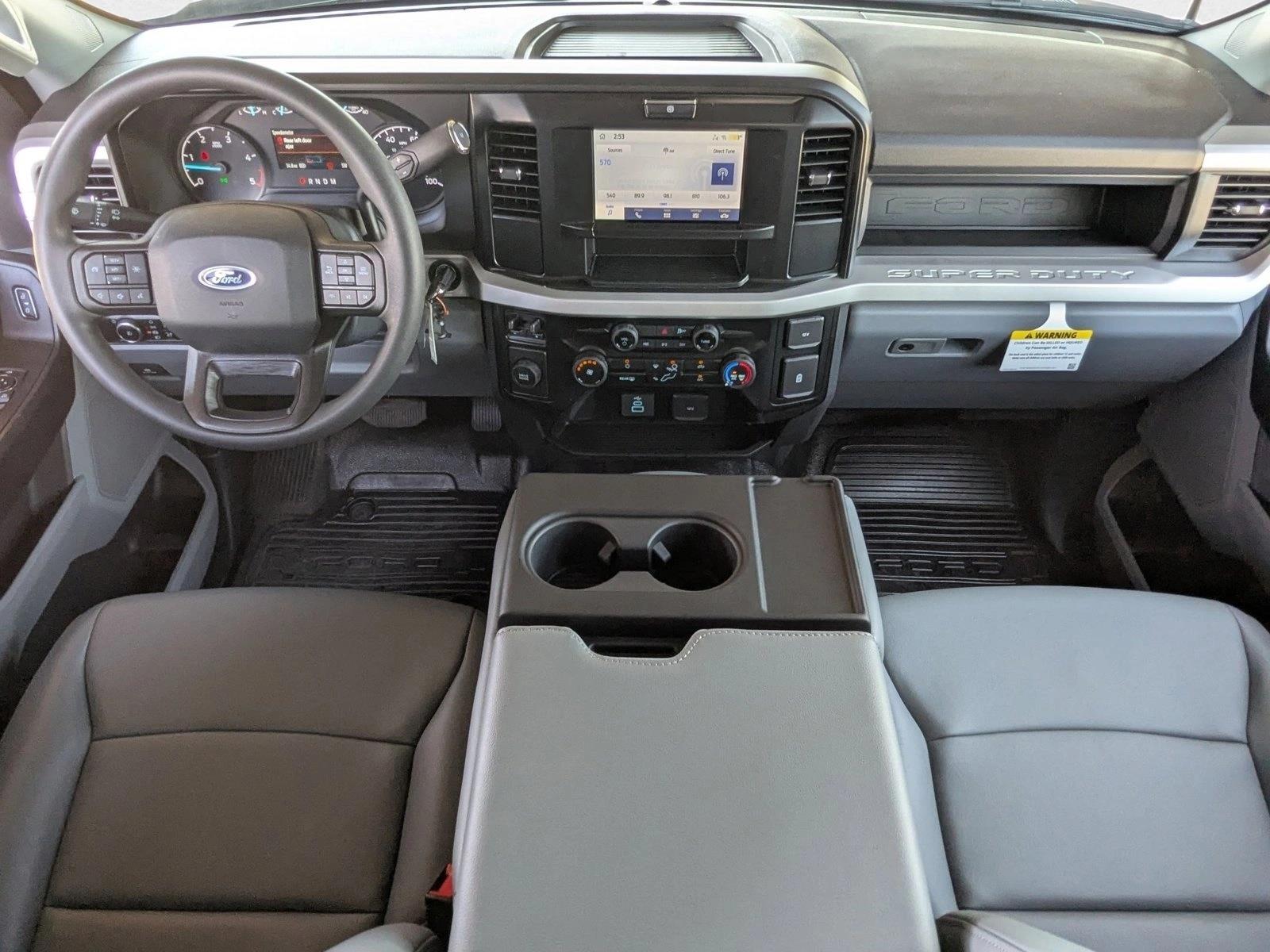 2025 Ford F-550 Super Duty Chassis Cab XL - Photo 14