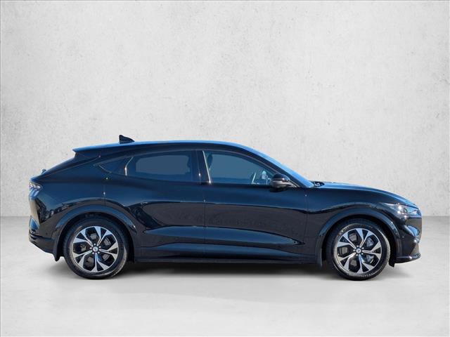 2022 Ford Mustang Mach-E Premium photo 4