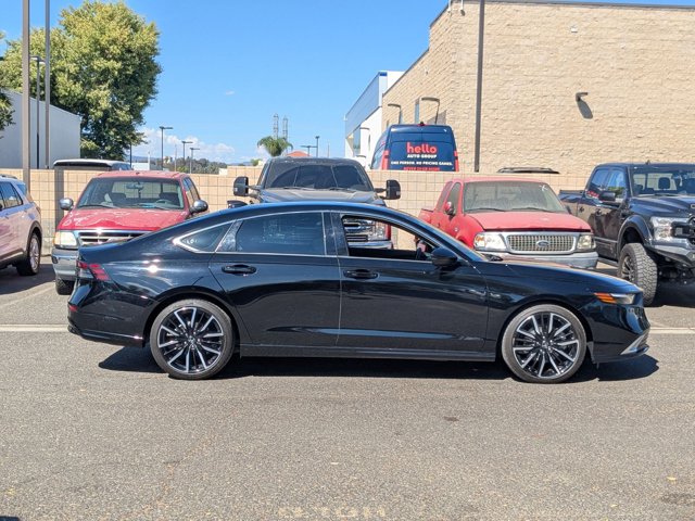 2023 Honda Accord Hybrid Touring photo 4