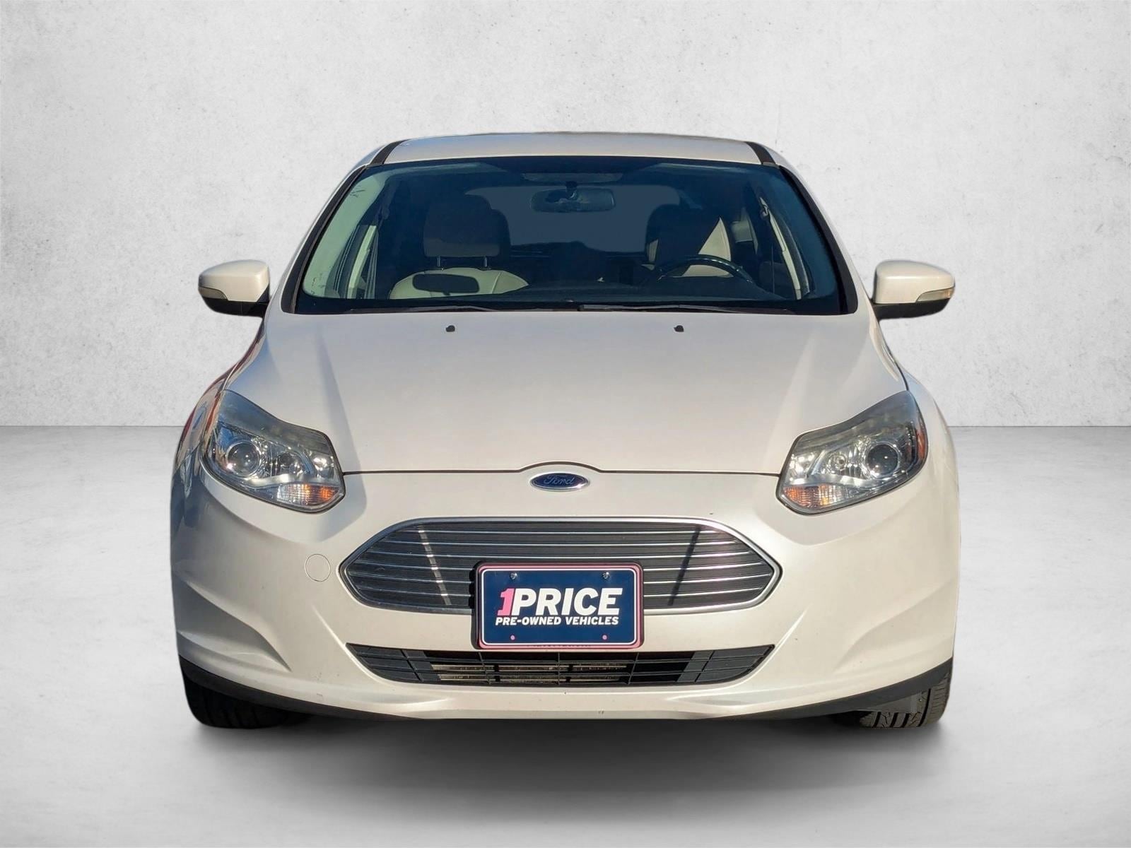 Used 2015 Ford Focus Electric with VIN 1FADP3R40FL341481 for sale in Santa Clarita, CA