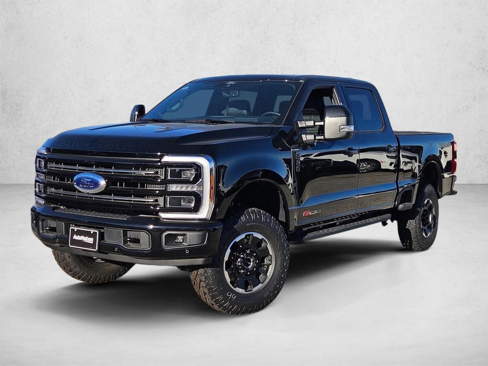 2026 Ford F-350 Super Duty Platinum's photo