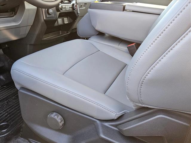 2025 Ford F-550 XL photo 3