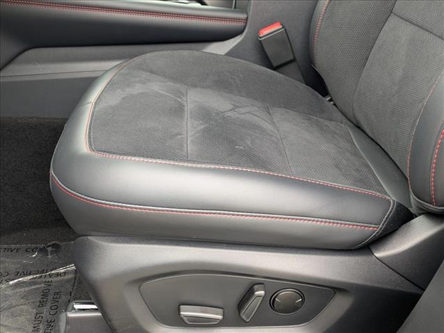 2025 Ford Explorer ST photo 3