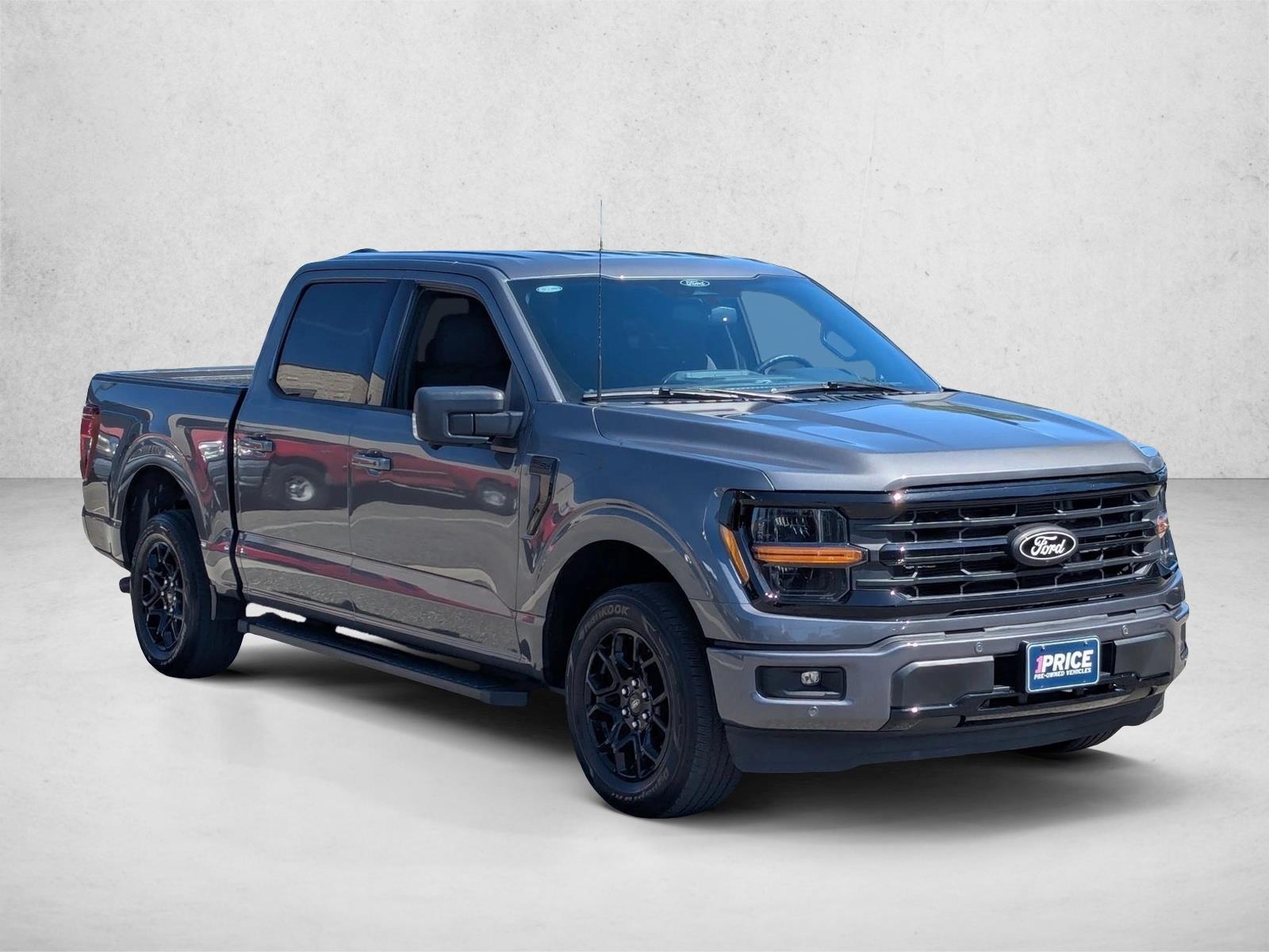 2024 Ford F-150 XLT photo 2