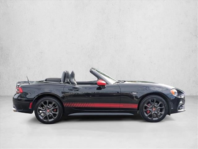 2019 Fiat 124 Spider Abarth photo 4