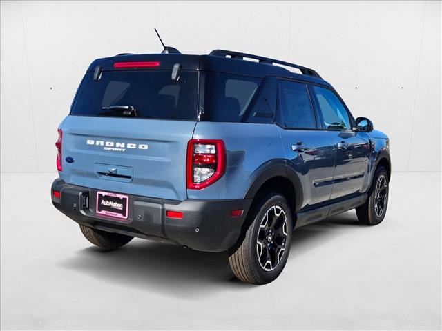 2025 Ford Bronco Sport Outer Banks photo 2