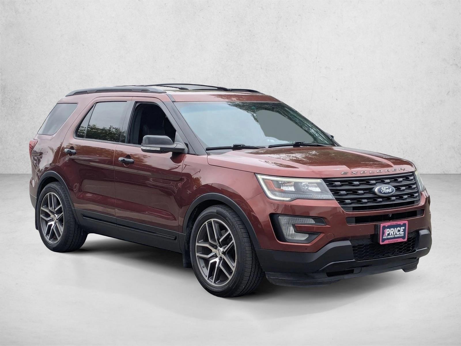 2016 Ford Explorer Sport photo 2