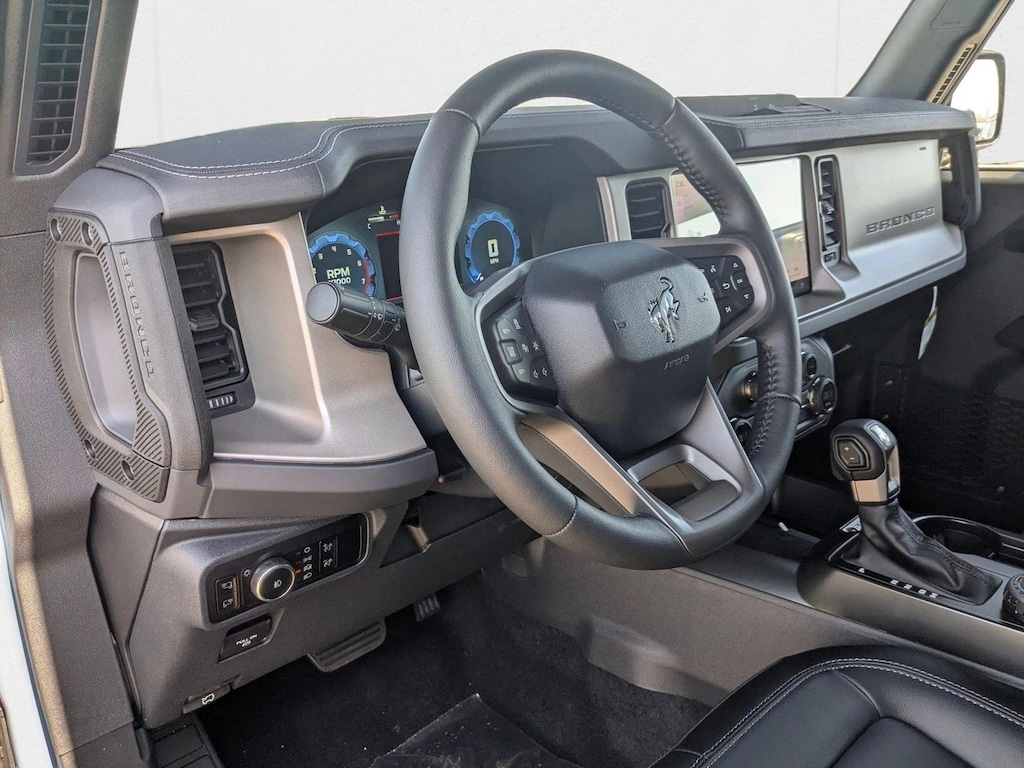 New 2025 Ford Bronco Outer Banks SUV