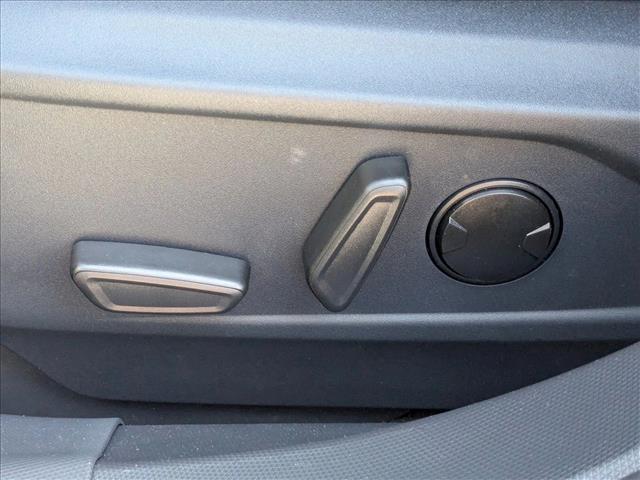 2025 Ford Mustang Mach-E GT photo 4