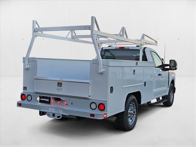 2025 Ford F-350 XL photo 2